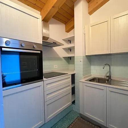 Happy Family In Centro Limone